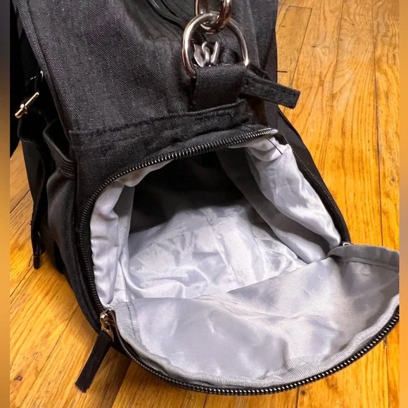 Gymshark Lifestyle/Duffle Gym Bag w/ Shoe Compartment - Picture 9 of 11